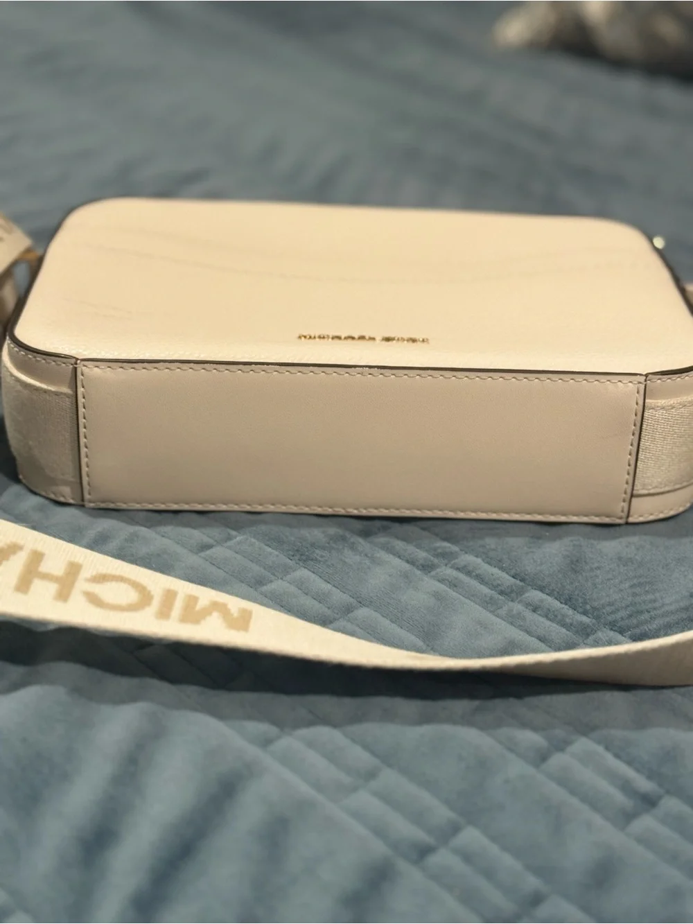 Michael Kors Jet Set Cream Crossbody Camera Bag